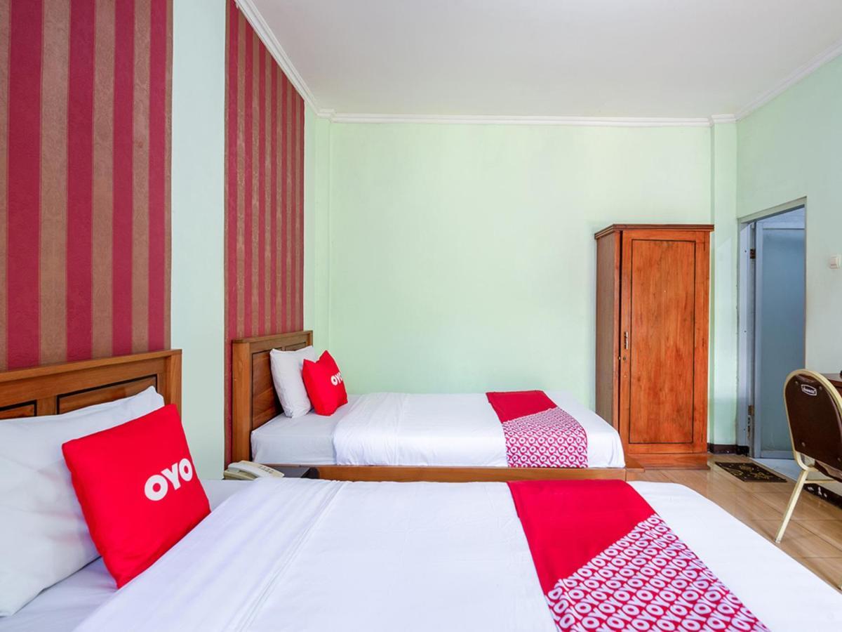Oyo 3749 Hotel Global Inn Syariah Sedati Dış mekan fotoğraf