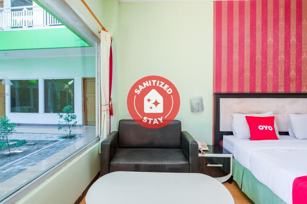 Oyo 3749 Hotel Global Inn Syariah Sedati Dış mekan fotoğraf
